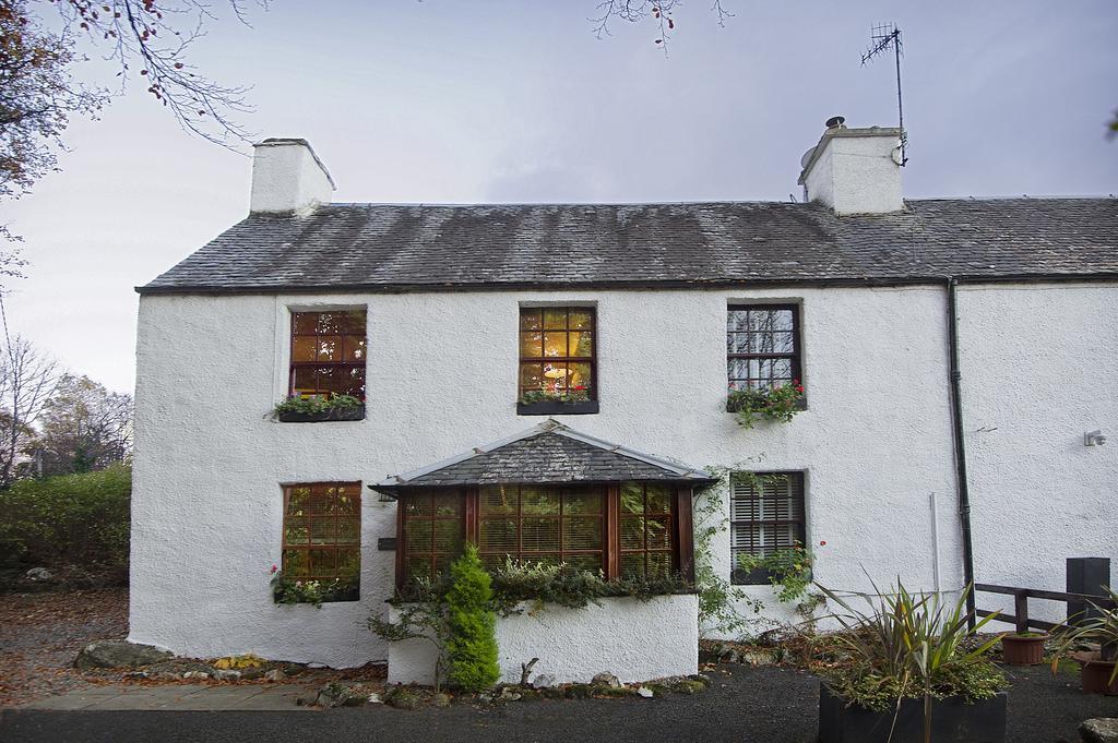 The Falls Of Dochart Inn Killin Esterno foto