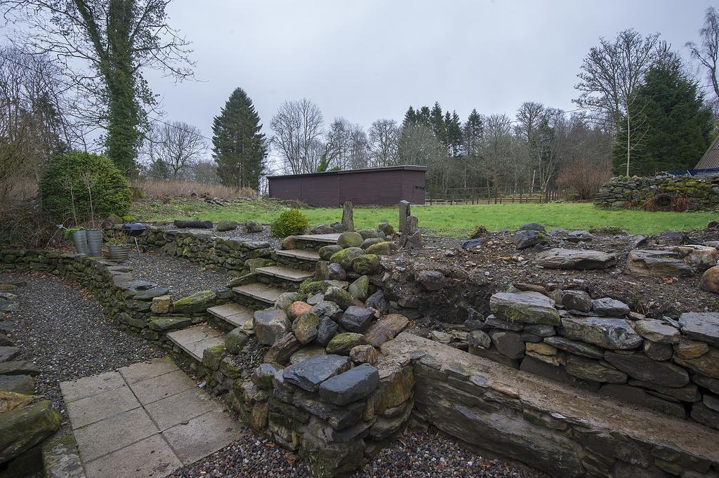 The Falls Of Dochart Inn Killin Esterno foto